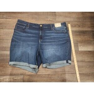 NWT Reg $42 A.n.a High Rise Midi Denim Shorts size 24W 8" Inseam Stretch